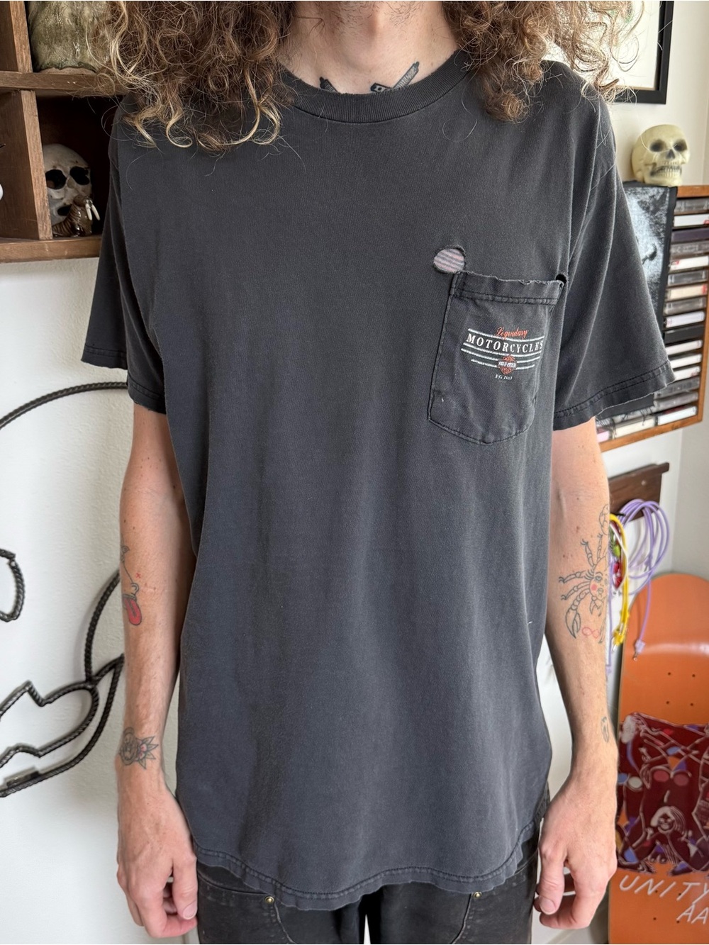 Vintage 90s 2000s Harley Davidson Faded Black Distressed Pocket Tee ~ Size M